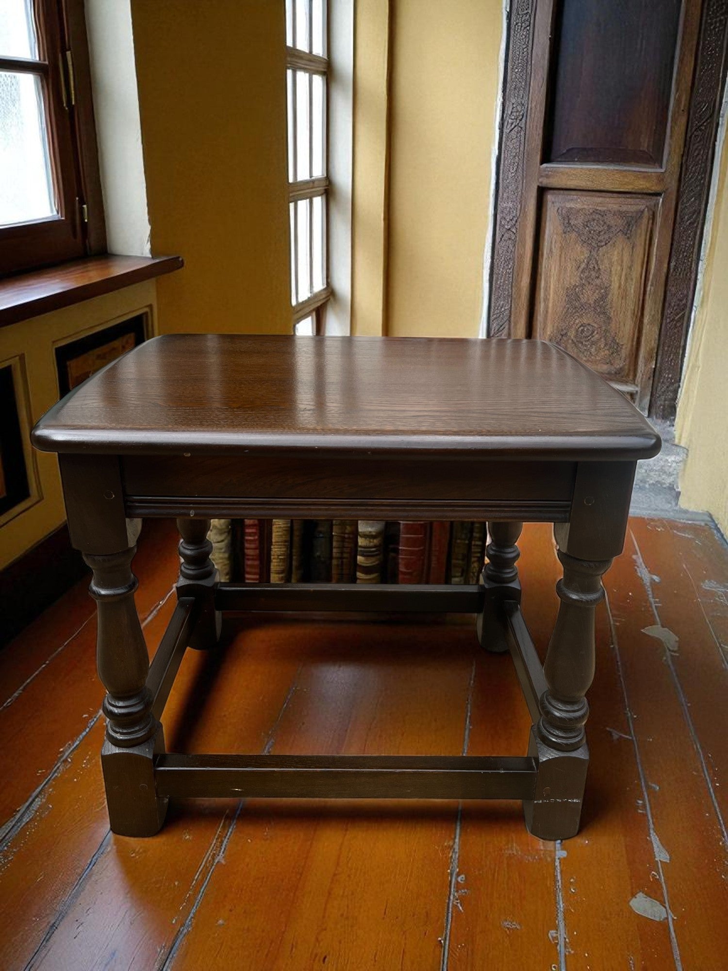 Ercol Vintage Nest of Tables | Set of Three with Turned Legs