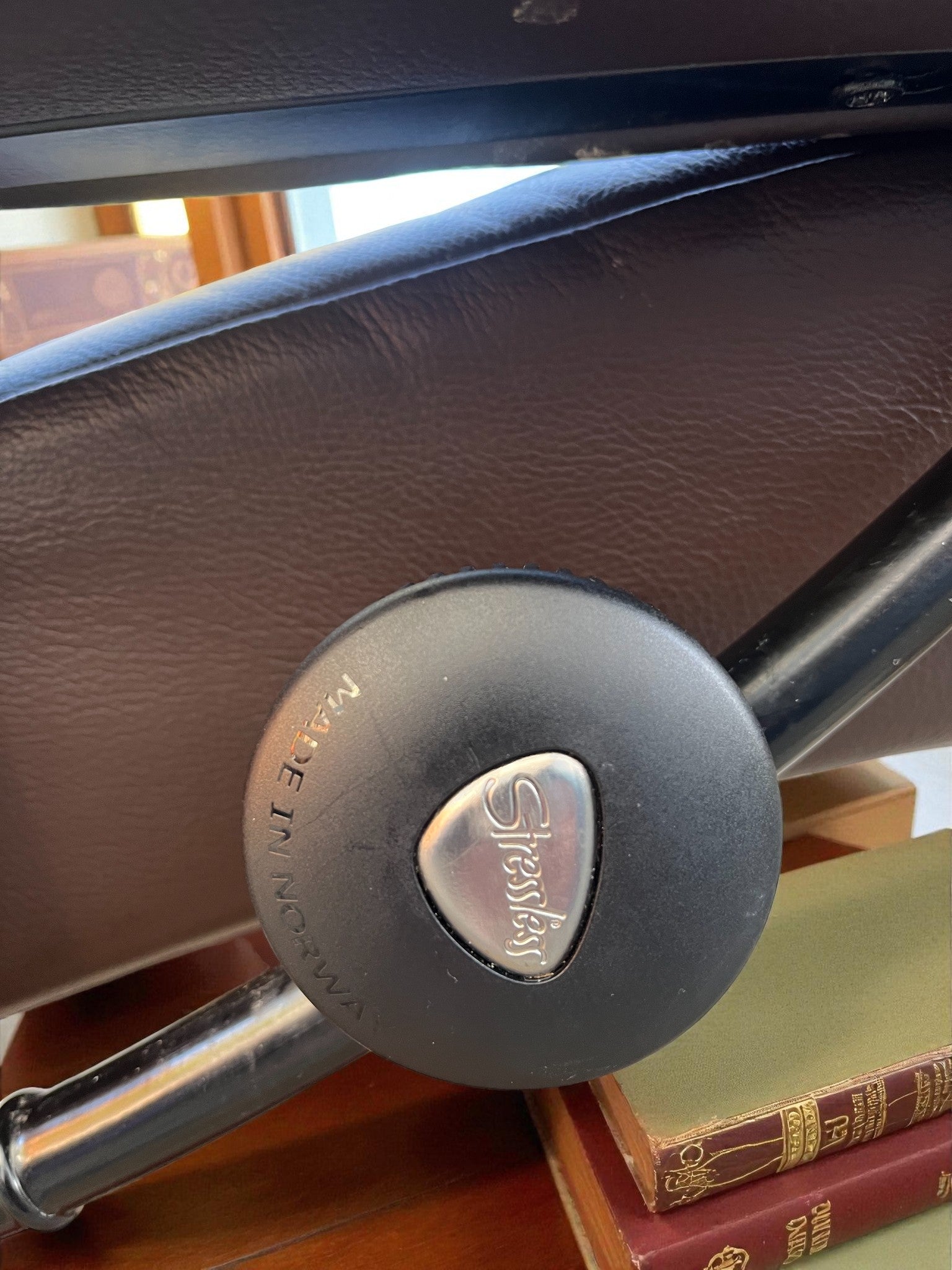 Ekornes Stressless “Classic” Leather Recliner Chair | Brown | Swivel & Reclining