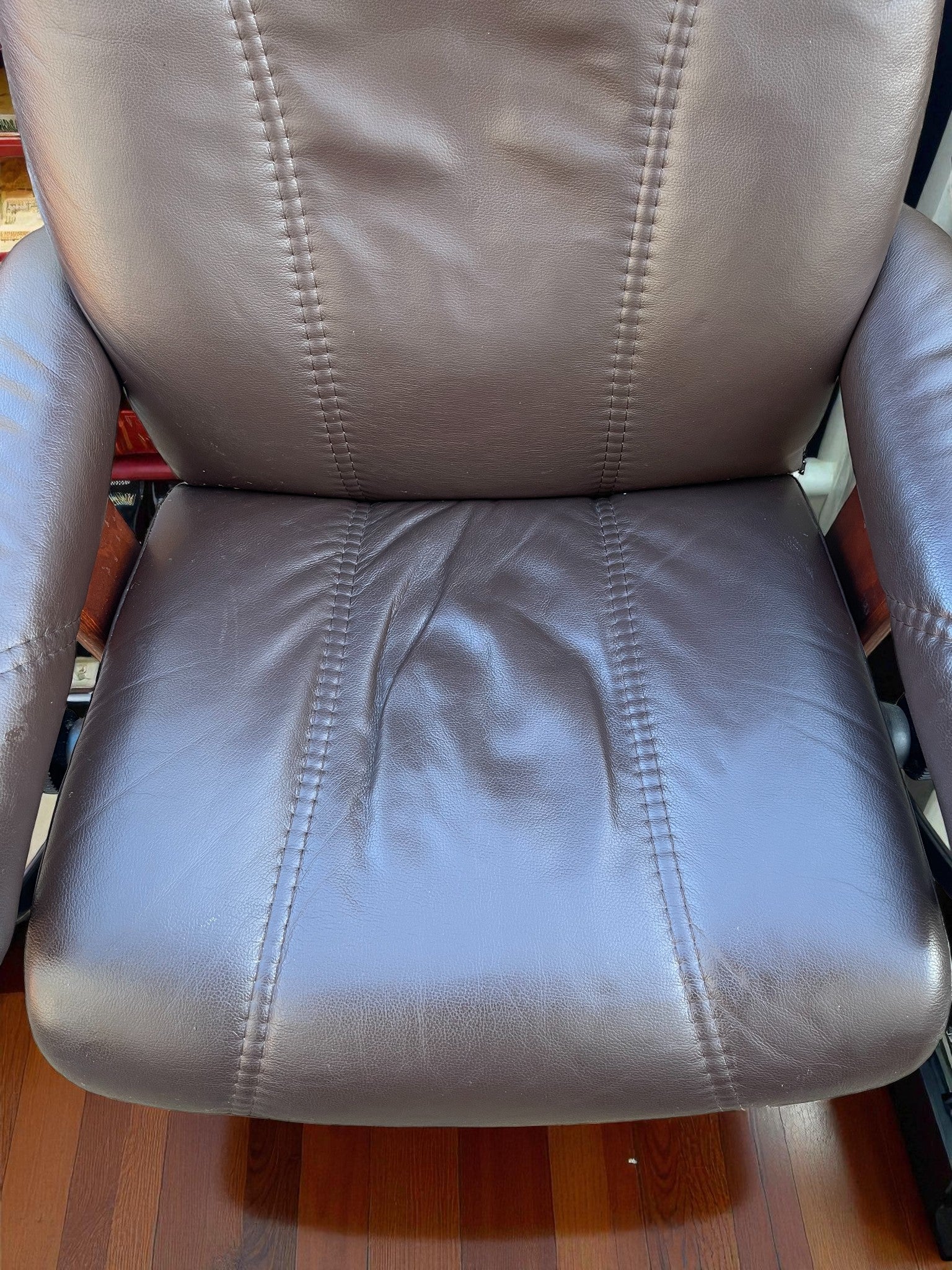 Ekornes Stressless “Classic” Leather Recliner Chair | Brown | Swivel & Reclining