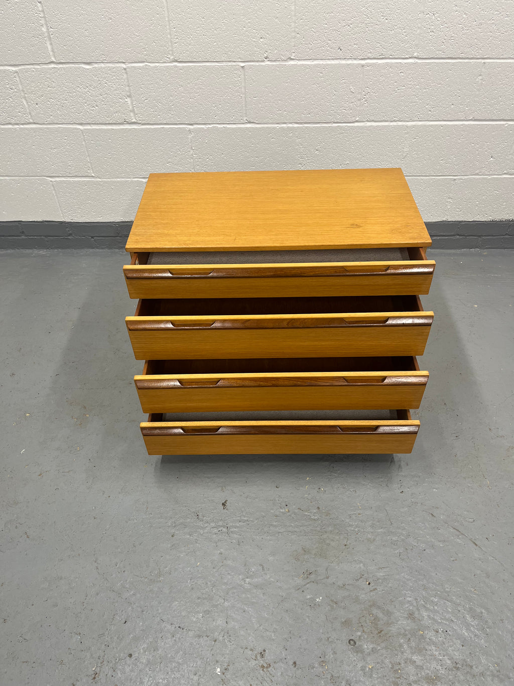 Avalon Teak Retro Chest Of Drawers Mid-Century Retro Furniture MCM