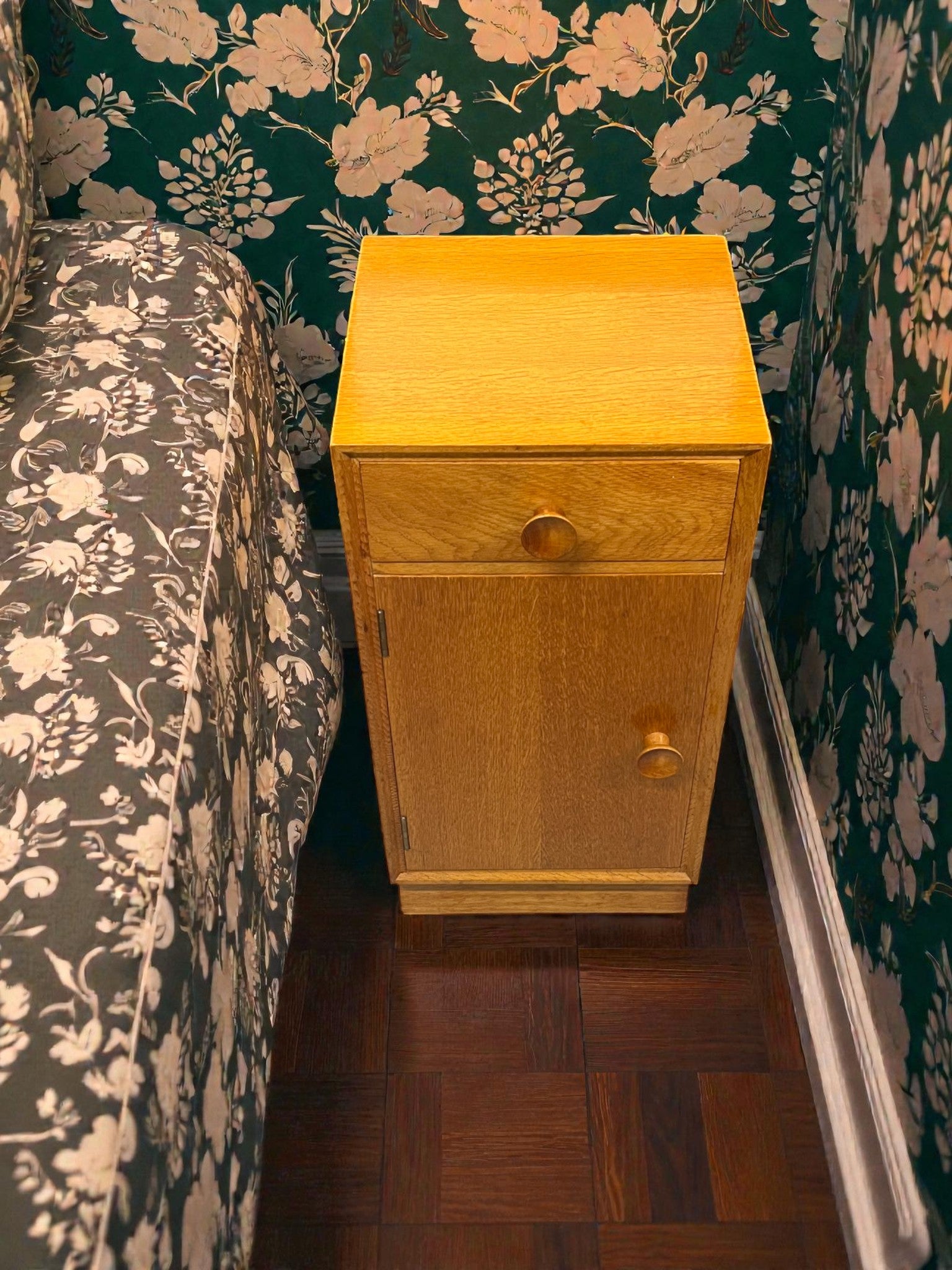 Meredew Mid-Century Bedside Table | Vintage Slim Nightstand with Drawer & Cupboard