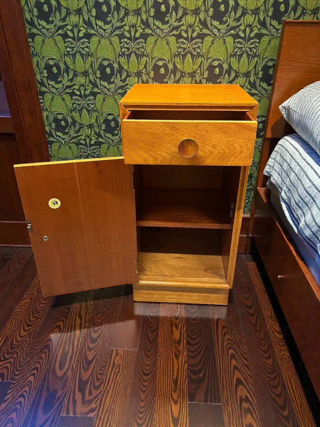 Meredew Mid-Century Bedside Table | Vintage Slim Nightstand with Drawer & Cupboard