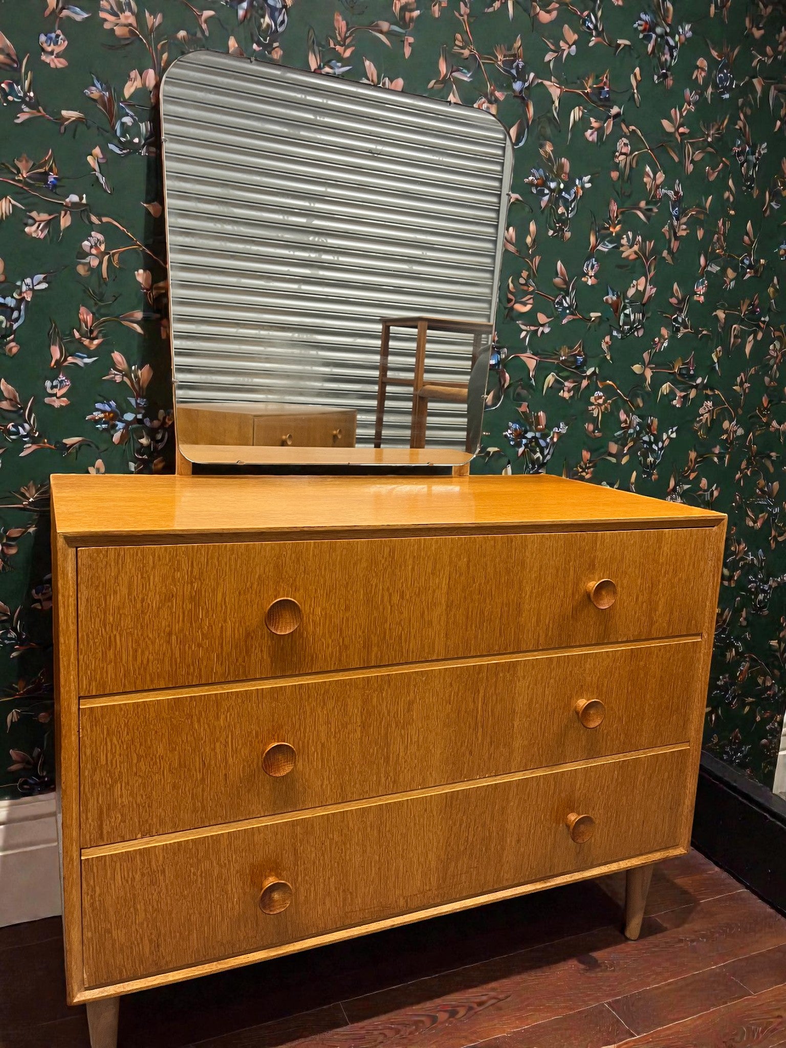 Meredew Mid-Century Dressing Table | 3 Drawer Chest with Mirror on Raised Legs