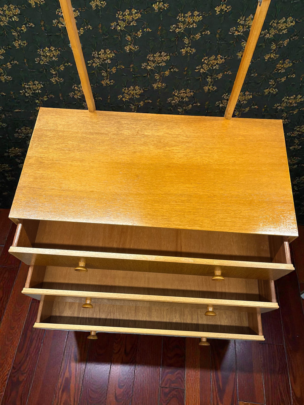Meredew Mid-Century Dressing Table | 3 Drawer Chest with Mirror on Raised Legs